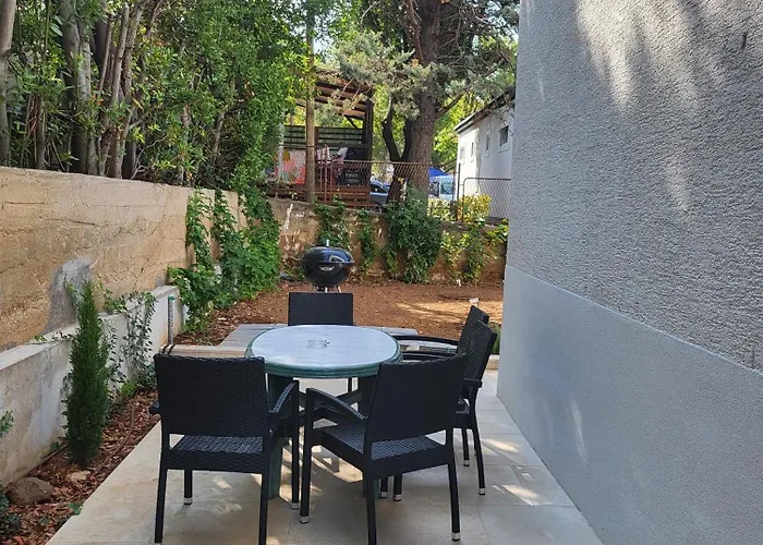 Triple 2379b 3* Selce